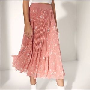 ARITZIA FLORAL TWIRL SKIRT
